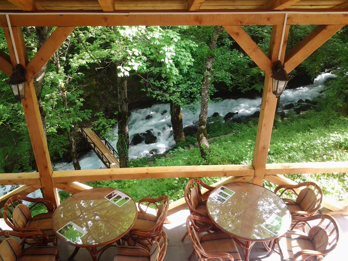 Dobrilovina Hotel Ravnjak מראה חיצוני תמונה