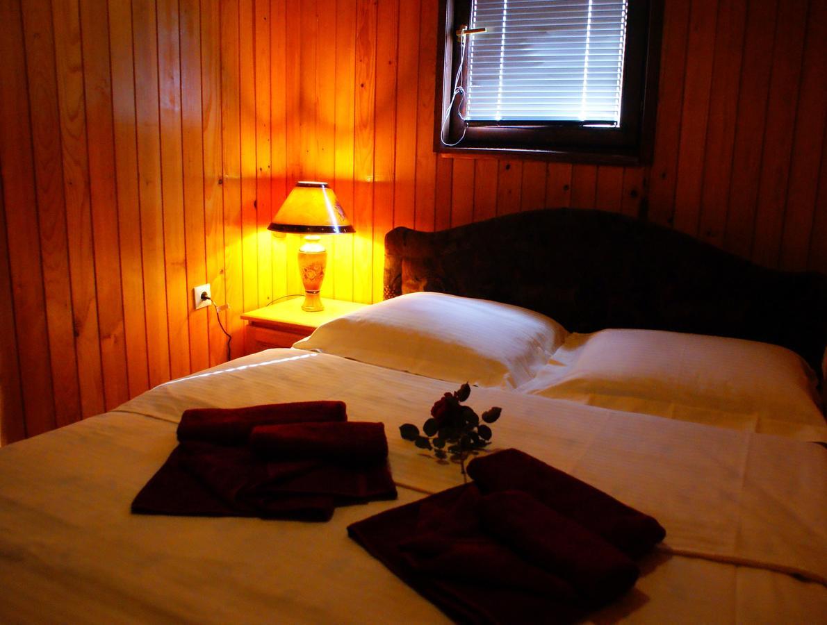 Dobrilovina Hotel Ravnjak חדר תמונה