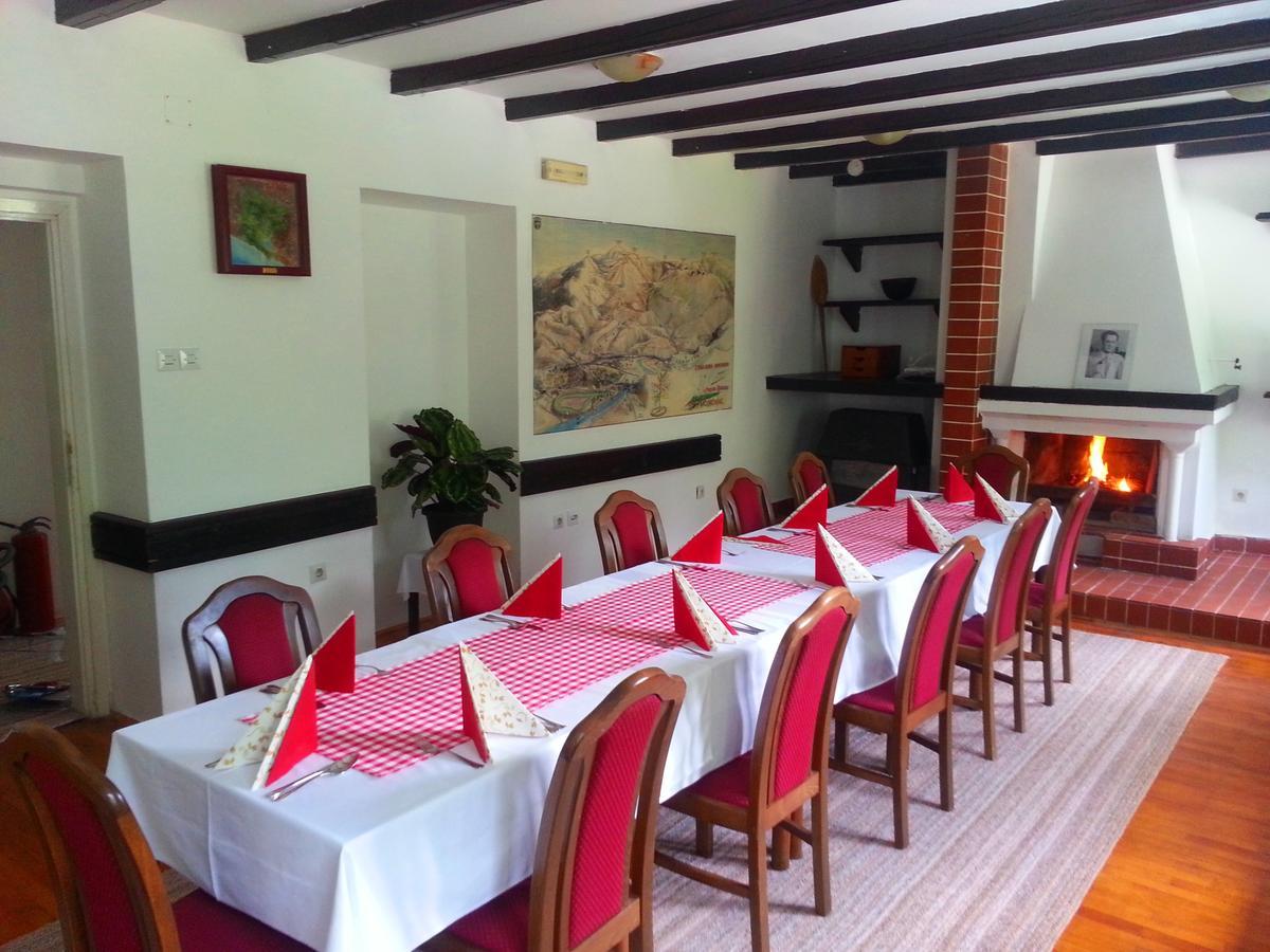 Dobrilovina Hotel Ravnjak מראה חיצוני תמונה