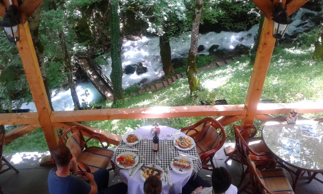 Dobrilovina Hotel Ravnjak מראה חיצוני תמונה